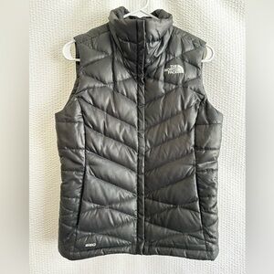 The North Face Aconcagua 550 Women’s Black Goose Down Puffer Vest Size: XS TP